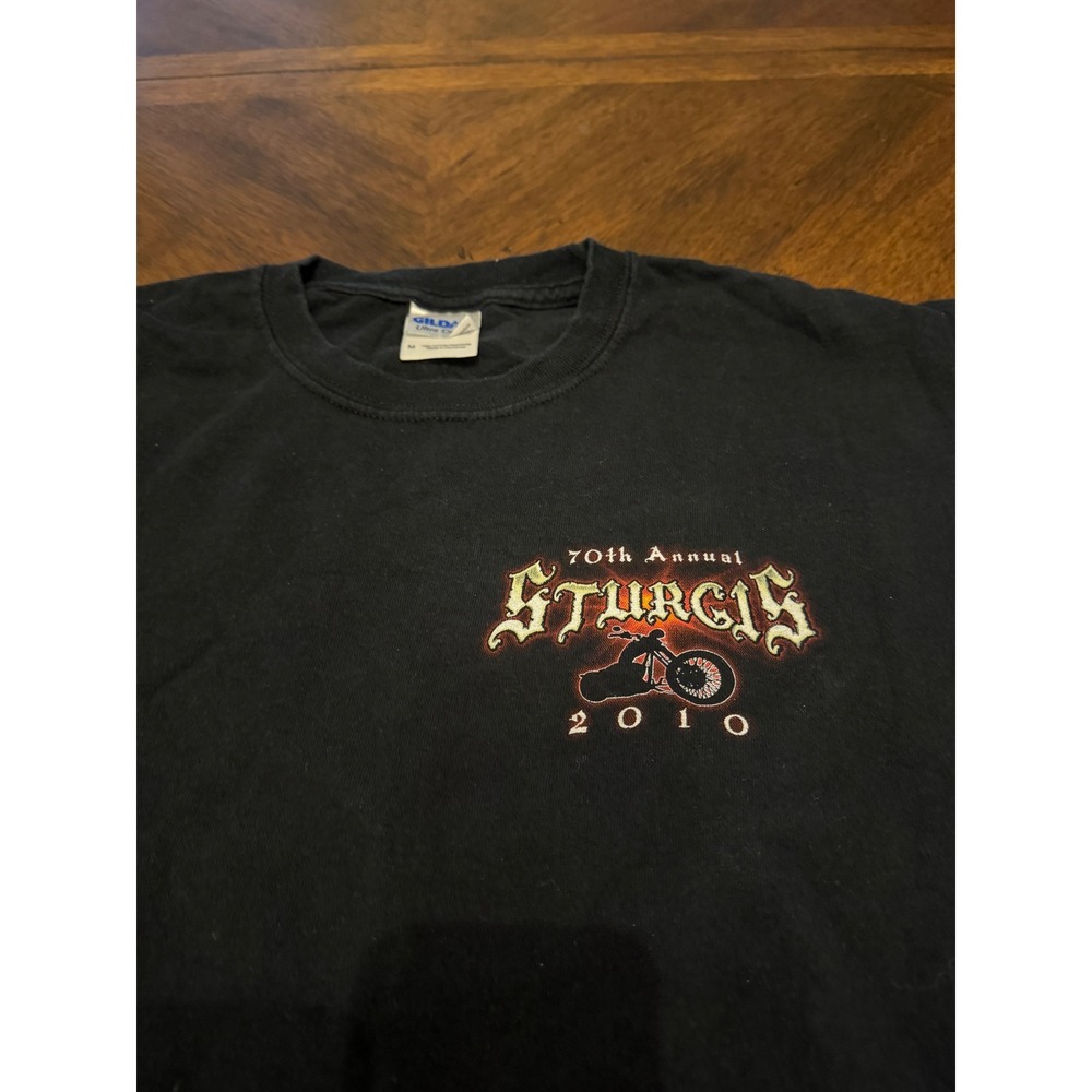 Gildan Mens 2010 Sturgis 70th Anniversary Motorcycle Rally Skull T-Shirt Black M - Picture 4 of 6